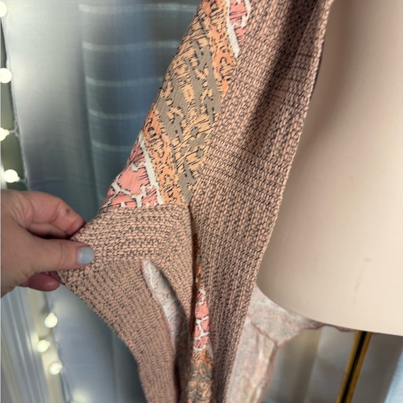 Highland Park Brown and Pink Boho Cape - Picture 2 of 8